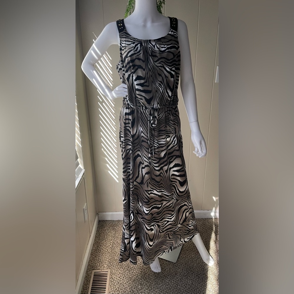 NY Collection Size 4 Maxi Dress